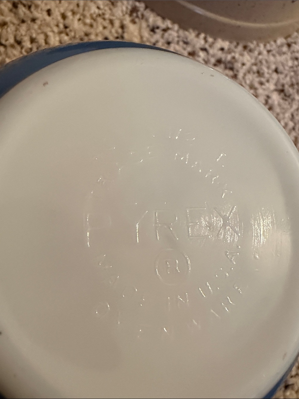 Vintage Pyrex Snowflake Blue Garland nesting mixing bowl set - Picture 4 of 9